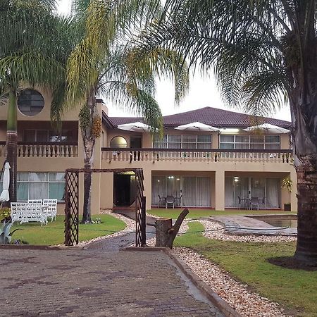 Urban Lifestyles Hotel Nyanda Buitenkant foto